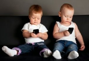 Bahaya sebuah gadget bagi anak-anak